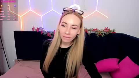 Snapshot of diana_garrett chatting on 01-11-25, 08:54 Diana online show from 01-11-25, 08:54