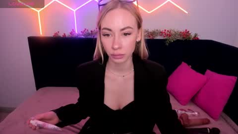 Snapshot of diana_garrett chatting on 01-13-25, 01:45 Diana online show from 01-13-25, 01:45