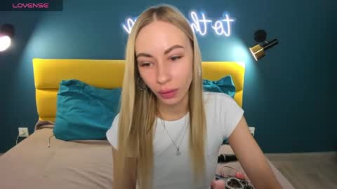 Snapshot of diana_garrett chatting on 01-26-25, 08:46 Diana online show from 01-26-25, 08:46