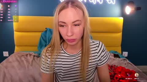 Snapshot of diana_garrett chatting on 02-01-25, 02:45 Diana online show from 02-01-25, 02:45