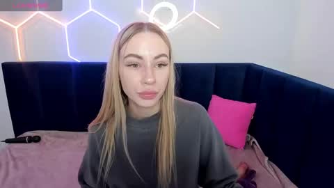 Snapshot of diana_garrett chatting on 02-13-25, 08:48 Diana online show from 02-13-25, 08:48