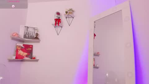 Snapshot of diana_white_ chatting on 02-06-25, 02:44 Diana White Dahiana online show from 02-06-25, 02:44