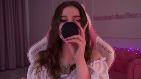 Diana online show from 01-21-25, 04:32