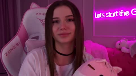 Diana online show from 02-19-25, 03:28