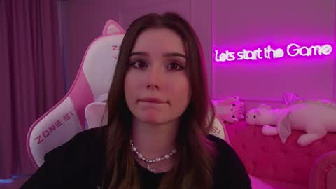 Diana online show from 03-11-25, 04:32