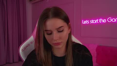 Diana online show from 03-12-26, 07:53