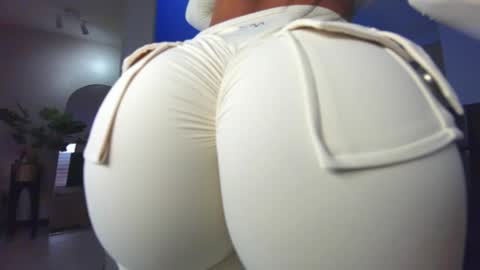 Snapshot of dianac1998 chatting on 01-07-26, 09:06 dianac1998 online show from 01-07-26, 09:06