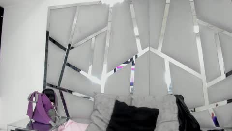 dianarous online show from 02-19-25, 03:39