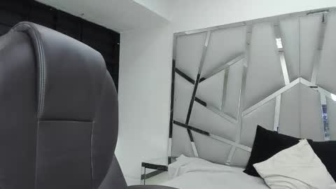 dianarous online show from 02-17-26, 03:25