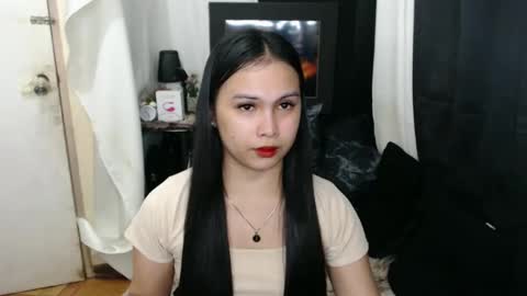 Snapshot of diane_intownx chatting on 01-18-25, 11:43 Diane online show from 01-18-25, 11:43