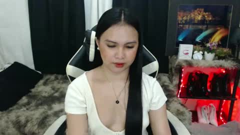 Snapshot of diane_intownx chatting on 01-20-25, 12:07 Diane online show from 01-20-25, 12:07