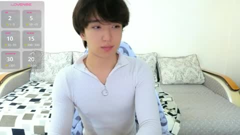 Snapshot of dianinav chatting on 05-08-26, 01:27 Adam online show from 05-08-26, 01:27