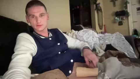 DickABitchDown  Alexys real spanishmami online show from 12-04-25, 08:45