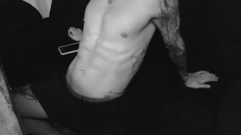 Snapshot of dickdamian_ chatting on 01-19-25, 07:26 Damin online show from 01-19-25, 07:26