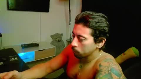 Snapshot of dickdamian_ chatting on 02-10-25, 04:08 Damin online show from 02-10-25, 04:08