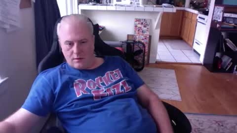 Snapshot of dickflasher5 chatting on 03-22-26, 03:59 Richard Fleischer online show from 03-22-26, 03:59