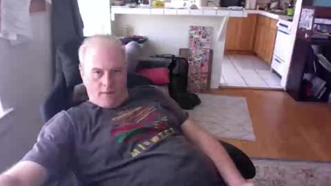 Snapshot of dickflasher5 chatting on 03-28-26, 06:51 Richard Fleischer online show from 03-28-26, 06:51