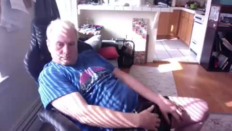 Snapshot of dickflasher5 chatting on 04-01-26, 02:47 Richard Fleischer online show from 04-01-26, 02:47