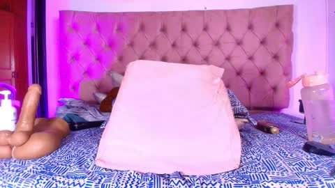 Diane online show from 02-02-25, 10:17