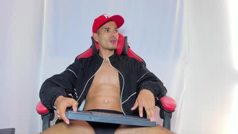 Diego lat online show from 04-07-26, 11:15