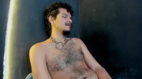 Snapshot of diemond_latinx98 chatting on 12-13-25, 08:04 diemond_latinx98 online show from 12-13-25, 08:04