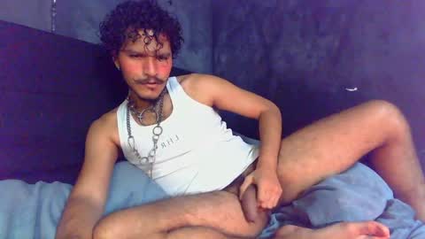 diemond_latinx98 online show from 04-11-26, 05:39