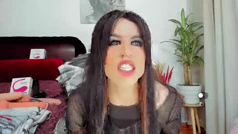 Snapshot of difiortiffany chatting on 03-11-25, 01:37 difiortiffany online show from 03-11-25, 01:37