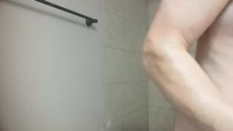 Snapshot of dig_bick_38 chatting on 11-26-25, 01:50 Daddy online show from 11-26-25, 01:50