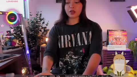 Snapshot of digitalkisses chatting on 06-06-26, 02:11 Estef Ger online show from 06-06-26, 02:11