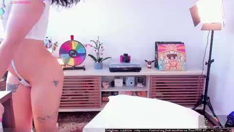 Snapshot of digitalkisses chatting on 06-29-26, 02:06 Estef Ger online show from 06-29-26, 02:06