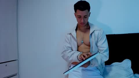 Snapshot of dilan_coy chatting on 02-17-25, 04:15 Dilan Coy online show from 02-17-25, 04:15