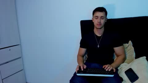 Snapshot of dilan_coy chatting on 03-07-25, 01:20 Dilan Coy online show from 03-07-25, 01:20