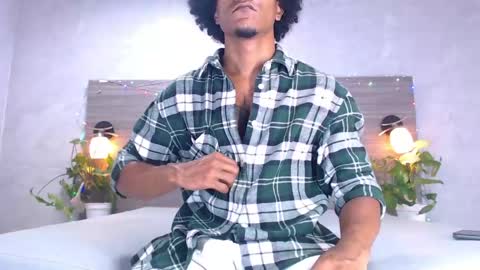 Snapshot of dilan_hall chatting on 05-16-26, 12:40 dilan_hall online show from 05-16-26, 12:40