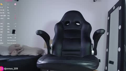 DilanJonnes online show from 04-05-26, 07:00