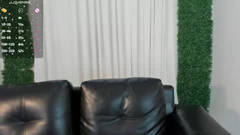 Snapshot of dilary_ chatting on 10-26-25, 02:56 Dilary online show from 10-26-25, 02:56