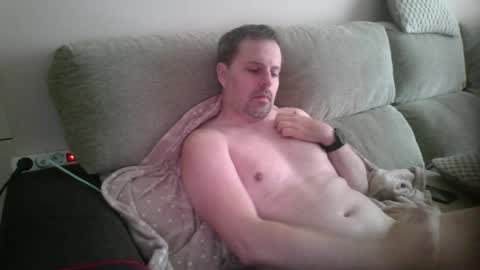 Snapshot of dili999 chatting on 05-16-26, 06:43 dili999 online show from 05-16-26, 06:43
