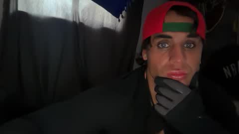 Snapshot of dimepiecebottom chatting on 10-20-25, 06:08 dimepiecebottom online show from 10-20-25, 06:08