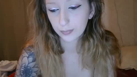 Snapshot of dimepiecexxx chatting on 01-20-25, 05:59 Sofie online show from 01-20-25, 05:59