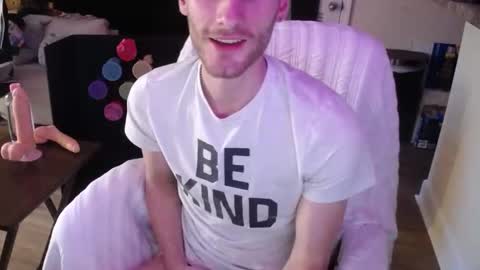 Snapshot of dimitri_4793 chatting on 01-29-25, 11:04 Meechii online show from 01-29-25, 11:04