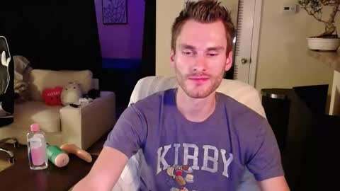 Snapshot of dimitri_4793 chatting on 02-04-25, 04:59 Meechii online show from 02-04-25, 04:59