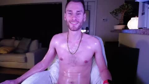 Snapshot of dimitri_4793 chatting on 02-10-25, 03:57 Meechii online show from 02-10-25, 03:57