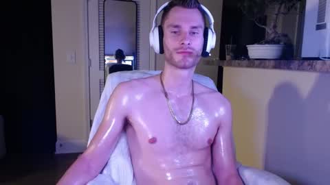 Snapshot of dimitri_4793 chatting on 02-12-25, 05:26 Meechii online show from 02-12-25, 05:26