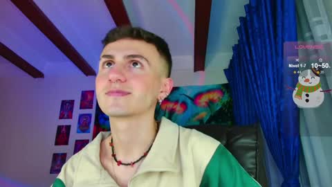 Julian Independent Model online show from 12-17-24, 01:07