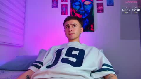 Julian Independent Model online show from 05-27-26, 01:57