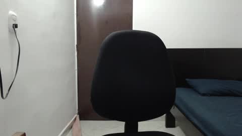 Dimitri online show from 01-06-25, 01:53