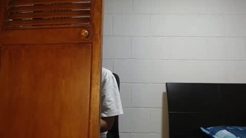 Dimitri online show from 04-19-26, 03:17