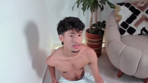 Snapshot of dimitri_targaryen chatting on 02-24-25, 01:21 Fabian online show from 02-24-25, 01:21