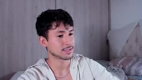 Snapshot of dimitri_targaryen chatting on 10-22-25, 04:40 Fabian online show from 10-22-25, 04:40