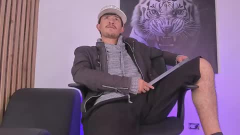 Snapshot of dimitrideluxe chatting on 09-28-25, 11:37 Dimitri online show from 09-28-25, 11:37