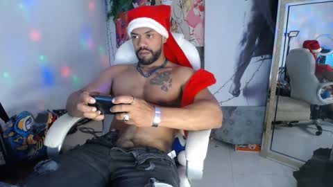 Snapshot of dimitry_muscle chatting on 12-07-24, 01:25 dimitry kyle mucle online show from 12-07-24, 01:25